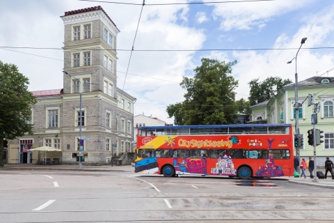 Tallin: tour en autobús turísticoPase familiar de 24 h