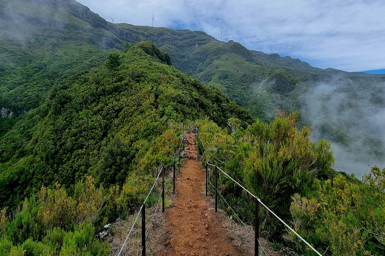 Madeira: PR17 Bica da Cana Encumeada Guided Hike with Pickup Madeira: Bica da Cana to Encumeada Guided Hike with Pickup