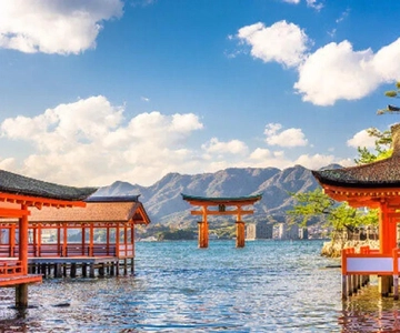 Visita guiada privada a Hiroshima e à ilha de Miyajima