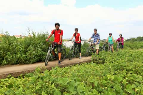 Hanoi: Outskirts Discovery By Bike