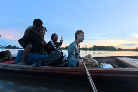 Experience the Amazon with Indigenous people (near Leticia) Live with indigenous people in the Amazon (1 Day)