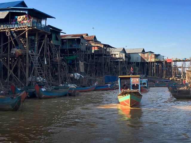 Kompong Phluk and Tonlé Sap Lake: Half-Day Tour