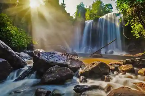 De Siem Reap: excursão de um dia para grupos pequenos à cachoeira Phnom Kulen