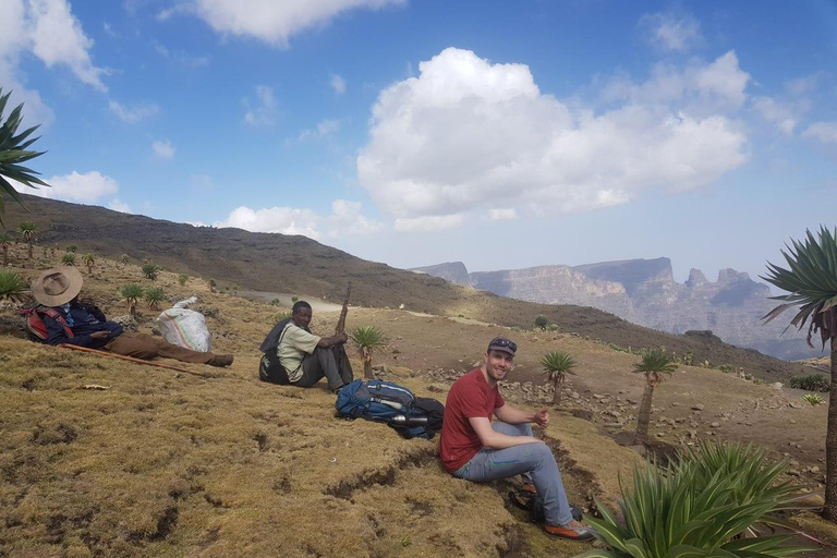 Simien Peaks Odyssey: 6-Day Gelada and Canyon Trek