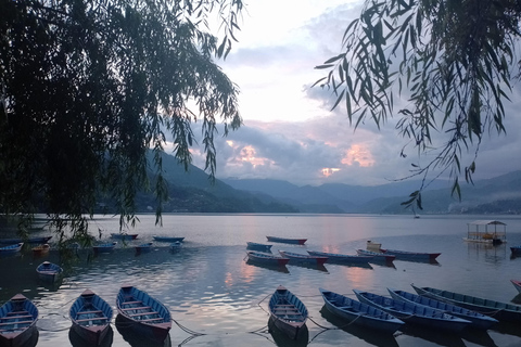 From Kathmandu: 8-Day Honeymoon Tour with Chitwan & Pokhara