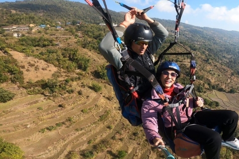 Paralotniarstwo w Pokharze ze zdjęciami i filmamiParalotniarstwo w Pokharze