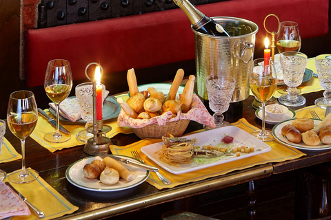 Cena elegante de cuatro platos con maridaje de comida y vino en Venecia