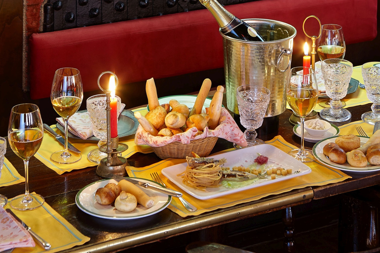 Cena elegante de cuatro platos con maridaje de comida y vino en Venecia