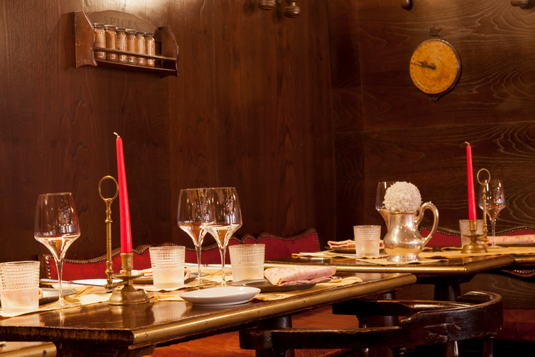 Cena elegante de cuatro platos con maridaje de comida y vino en Venecia