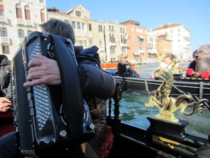 Venice 30 Minute Gondola Ride On Grand Canal With Serenade Getyourguide