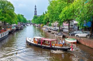Amsterdam: Kleingruppen-Kanalrundfahrt inkl. Getränke und Snacks