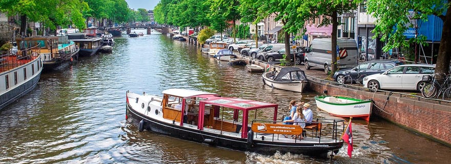 Amsterdam : Croisière sur les canaux en petit groupe, boissons et collations incluses
