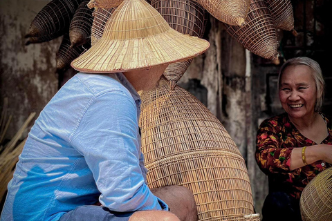 Hanoi: Women Museum or Fish Trap, Soy Sauce, Incense Village PRIVATE: Fish Trap Village & Soy Sauce & Incense, Hat, Lunch
