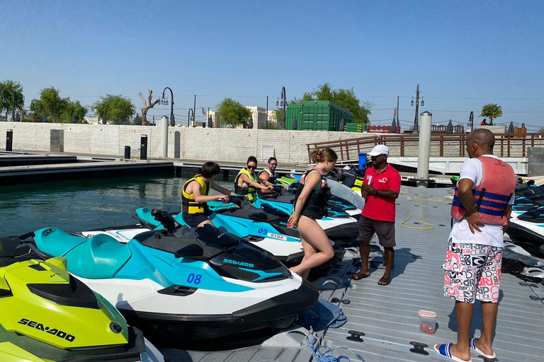 Doha 30min Self ride Jet-ski; Lo más destacado de los rascacielos de DohaJet Ski Auto paseo frente a los Sky Scrapers