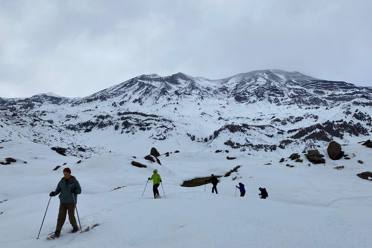 Au départ de Santiago : randonnée en raquettes dans les Andes