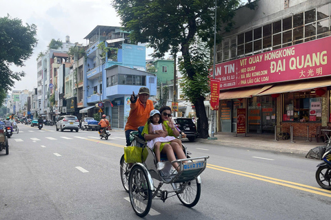 Passeio turístico privado pela cidade de Ho Chi Minh em bicicleta