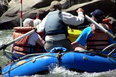Pozo Azul: Full-Day White Water Rafting Adventure