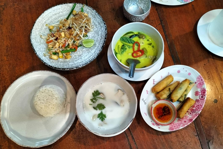 Krabi: Authentic Thai Cooking Class with a Meal