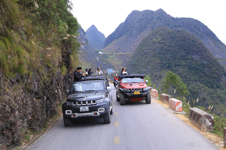 New Modern Jeep - Ha Giang Loop 3 days - Private room