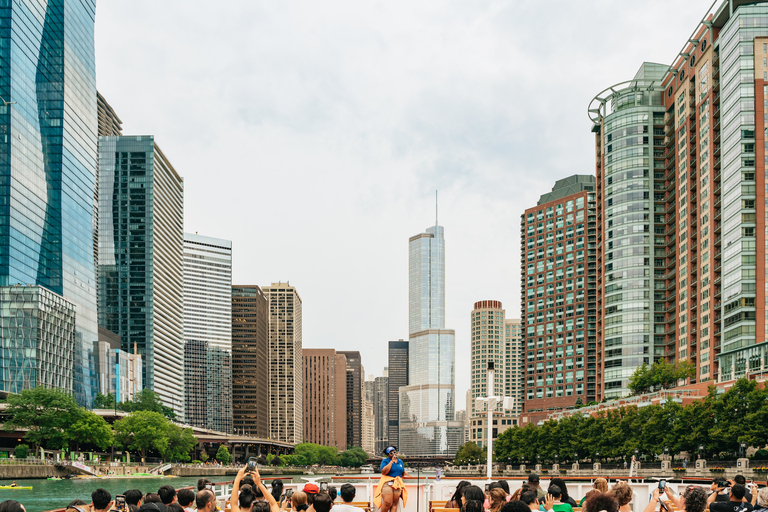 Chicago: Architecture River Cruise - bilet wstępu bez kolejkiMiejsce zbiórki przy Michigan Ave