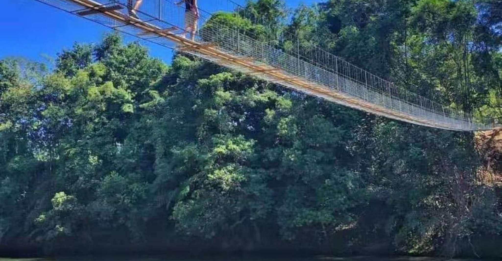 De Kota Kinabalu , visite de radeau d'eau blanc de la rivière Kiulu - Hizvo