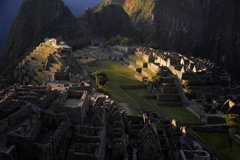 Machu Picchu al Atardecer