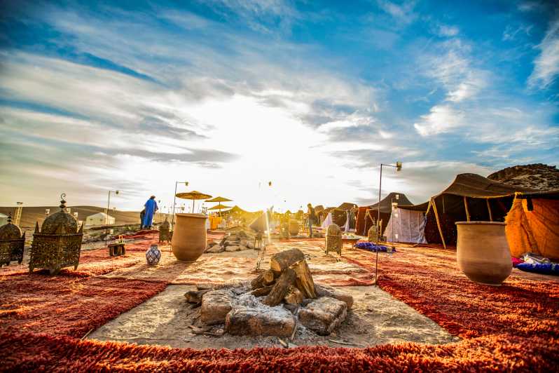 Marrakech: cena con spettacolo nel deserto di Agafay con cammello o quad al tramonto
