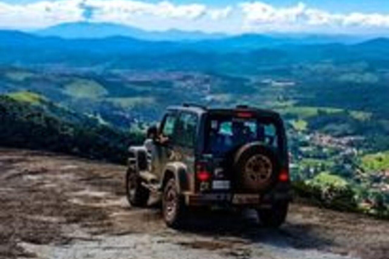 AVENTURA DE UM DIA INTEIRO COM 4X4 OFF ROAD SAINDO DE SÃO PAULO