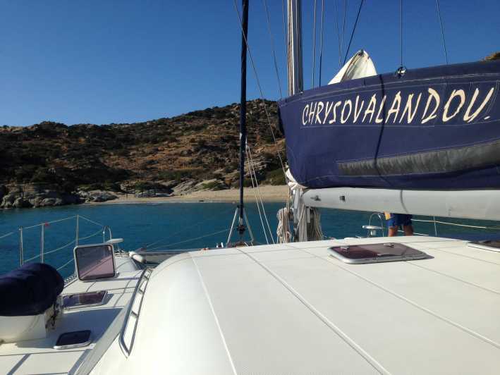 Milos: Half-Day Morning Catamaran Cruise to Kleftiko
