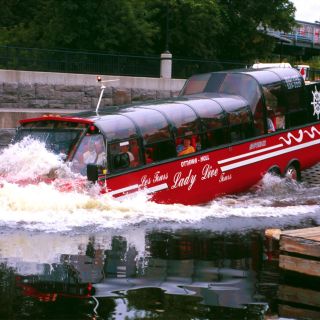 Ottawa: Bilingual Guided City Tour by Amphibious Bus
