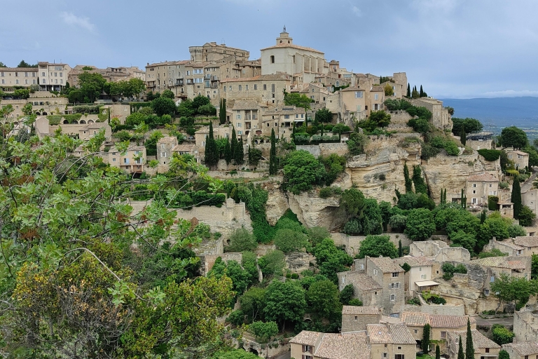 Entdecke das Dorf Luberon von Aix en Provence aus