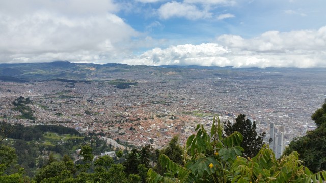Visit Monserrate Express tour 3 hrs in Bogotá