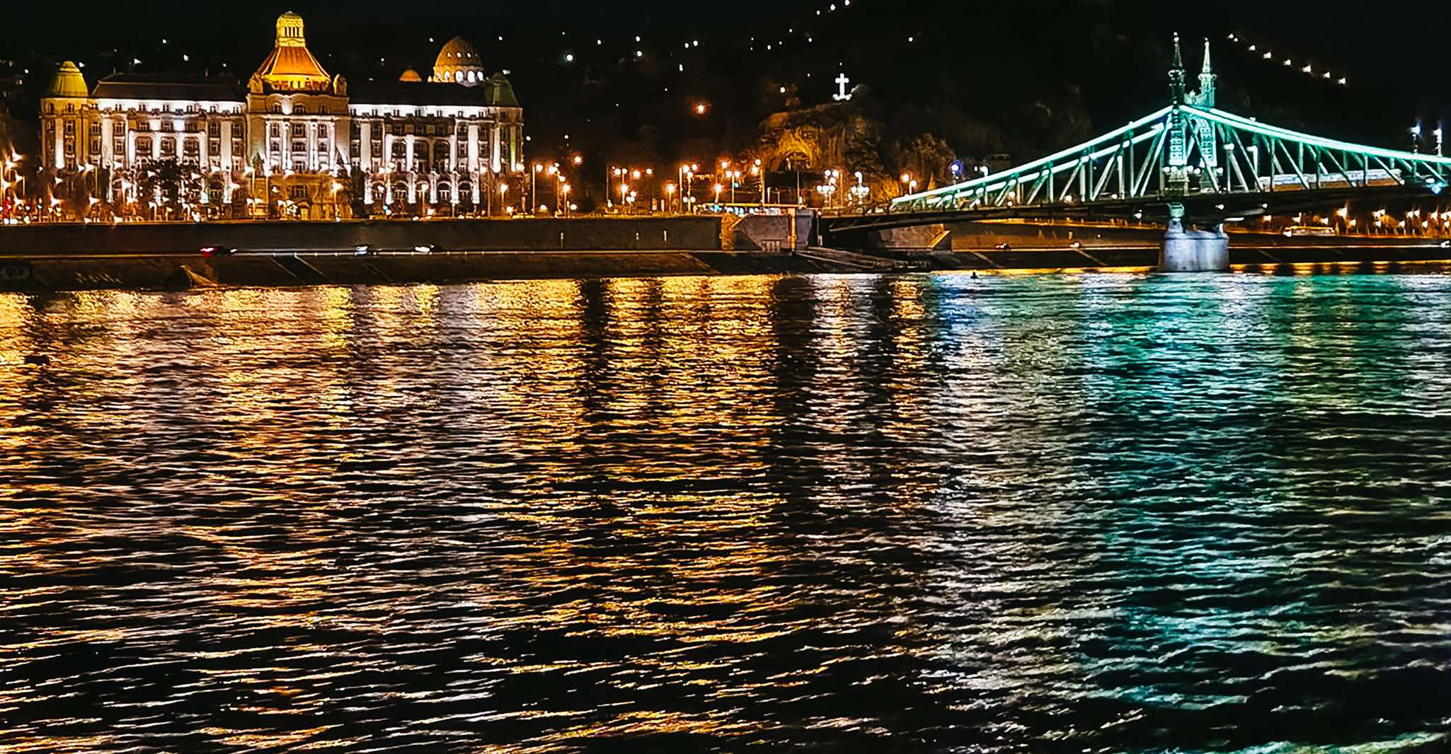 Budapest: City Highlights Sightseeing Cruise photo 14