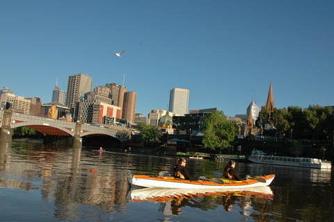 Melbourne: Kajakupplevelse med ikoniska sevärdheter i stadenKajaktur i Melbourne City Sights