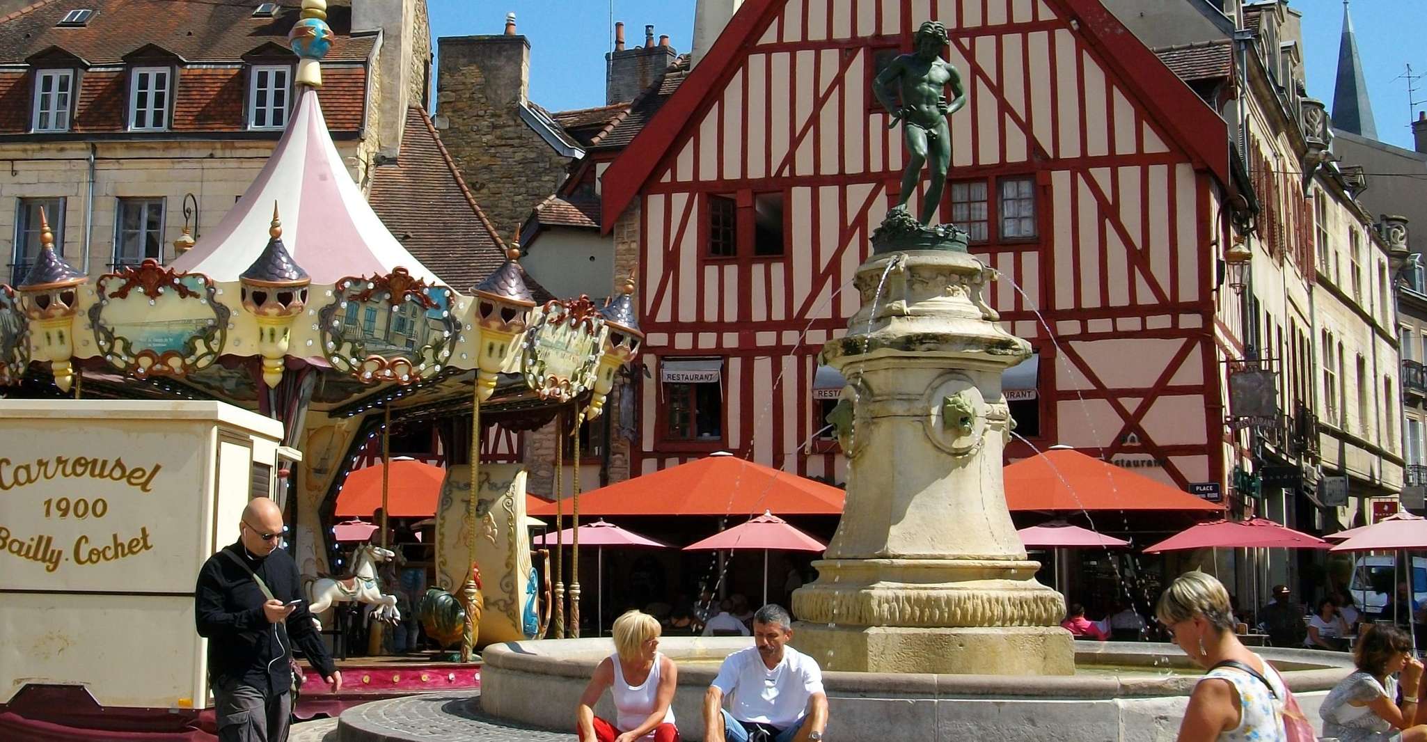 Dijon, City Tour with a French-speaking Guide - Housity