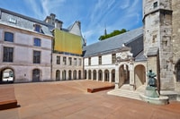 Dijon, gira por la ciudad con una guía de habla francesa - Housity