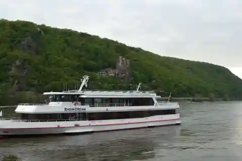 Rüdesheim am Rhein : Croisière de Noël sur le Rhin