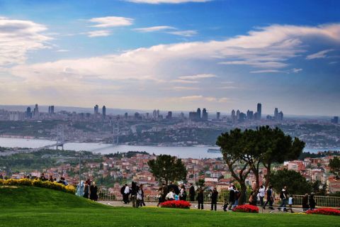 Bosphorus Cruise and Two Continents Tour with Local Guide