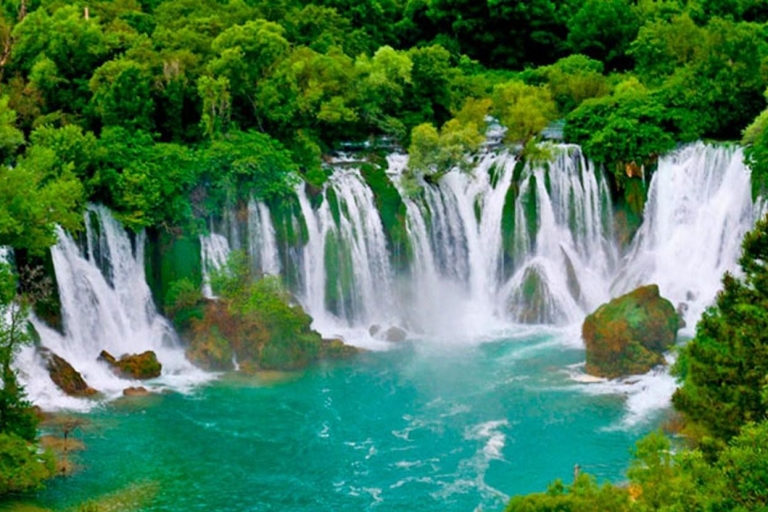 Prywatna wycieczka z Sarajewa: całodniowa wycieczka do wodospadu KraviceZ Sarajewa: całodniowa wycieczka do wodospadu Kravice