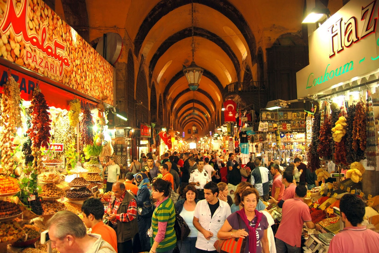 Istanbul: Tour mattutino in barca sul Bosforo con Bazar delle Spezie