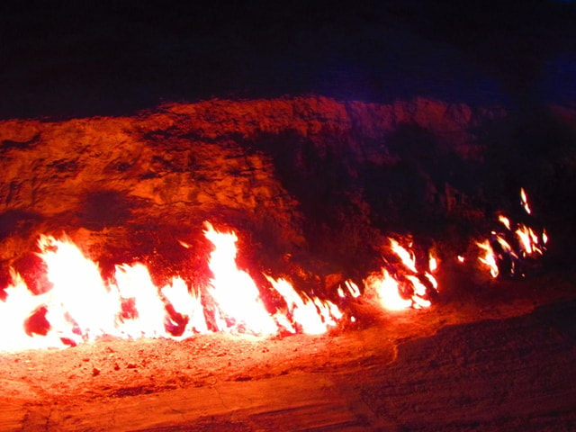 Baku: Gobustan - Absheron tour