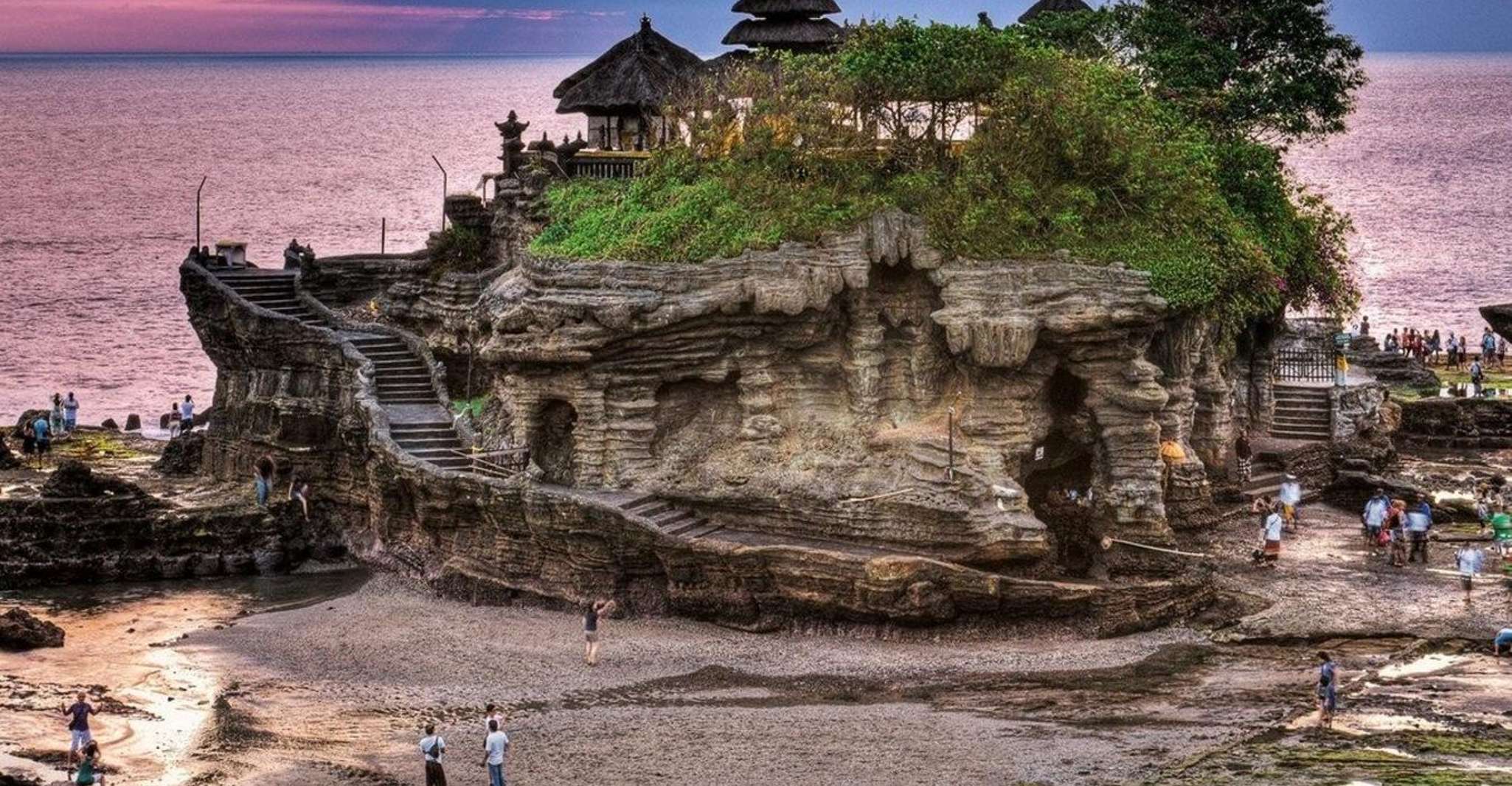 Bali: Jatiluwih UNESCO, Bratan Lake, Iconic Gate & Tanah Lot photo 8