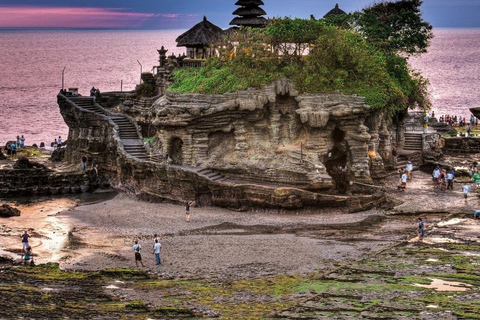 Bali: Jatiluwih UNESCO, Bratan Lake, Iconic Gate & Tanah Lot group tour north part of bali without entrance