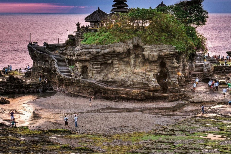 Bali: Jatiluwih UNESCO, Bratan Lake, Iconic Gate & Tanah Lot group tour north part of bali without entrance