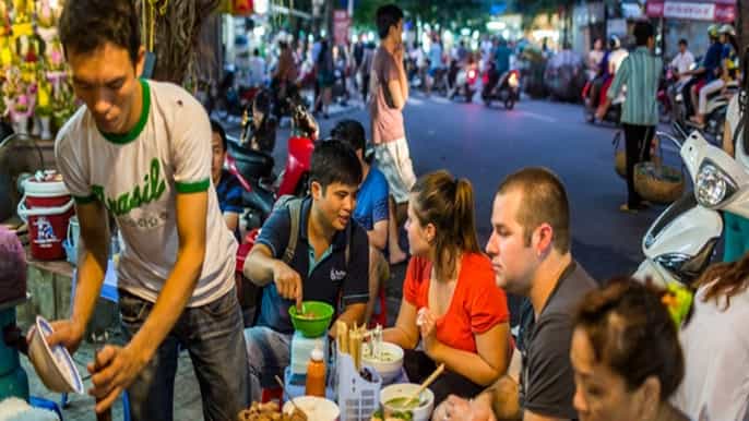 hanoi guided street food tour