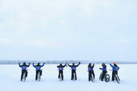 Rovaniemi: Vinter eFatbike-tur i snöig skog
