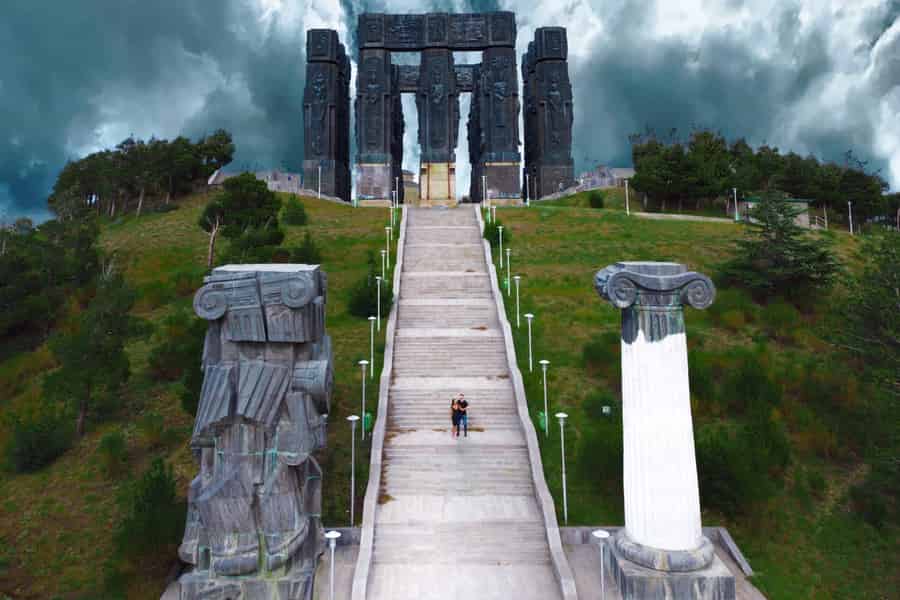 Tiflis: Die Chronik von Georgien Express Führung. Foto: GetYourGuide Tiflis: Die Chronik von Georgien Express Führung. Foto: GetYourGuide