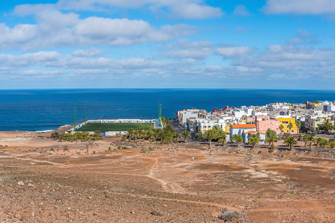 Las Palmas Exploring: Walking Guided City Adventure Las Palmas: Walking Guided Exploring Tour Adventure 1.5h