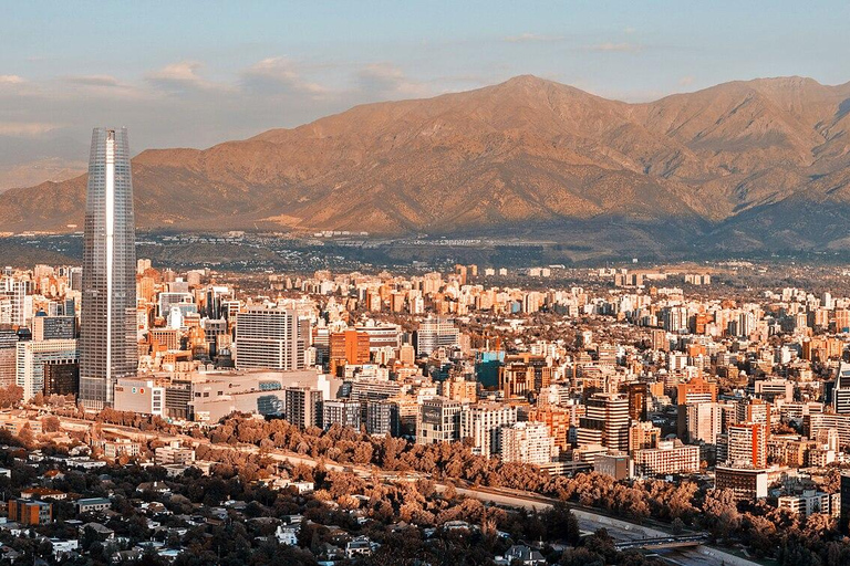 Stadtrundfahrt Santiago mit Ausflug nach Valparaiso und Flughafentransfer