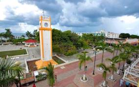 Cozumel Historical Walking Tour with Lunch